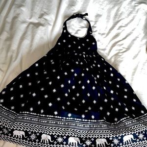 Girls size 4t. Old navy dress.